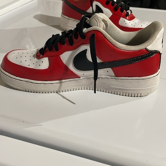 Custom Nike Air Force 1 - Picture 3 of 5